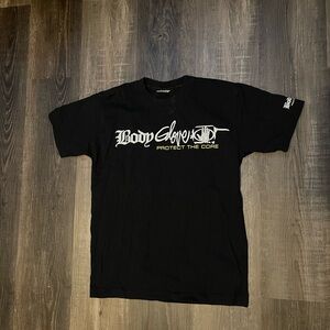 Body Glove Size Medium T-Shirt (fits more like small)